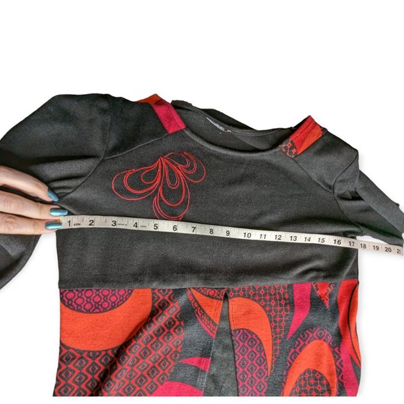 Coline Long Sleeve Red & Black Tunic Top Size Large - Picture 12 of 16